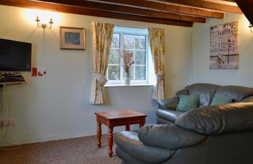 Frampton Cotterell House | Commonwealth Cottage