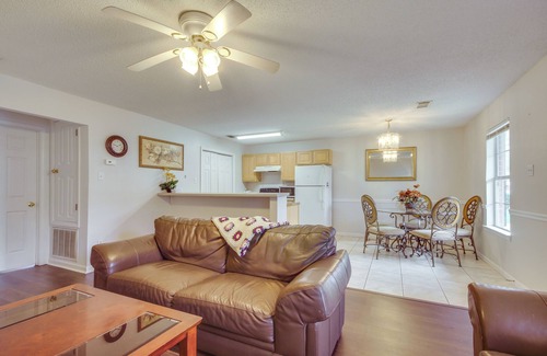 Gautier Condo | Community Grills & Pool: Gautier Condo!
