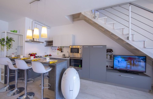 Azzano Apartment | Como Lake Modern Apartment Ulivi, Tremezzina (Mezzegra), Italy