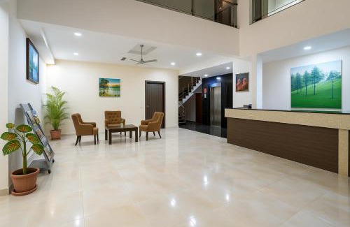 Bellandur Bed & Breakfast | Compact Tea Square
