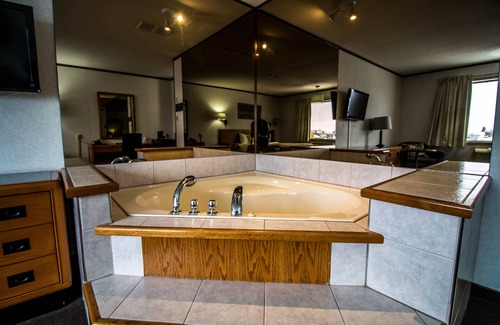 Hearst Hotel | Companion Hotel Motel