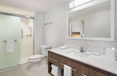 Interchange Square House | Company Travel Four Units! Pool, Fitness Center, Free Parking, Free Breakfast