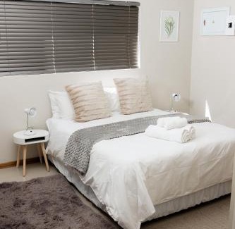 Bayswater House | Complete Modern 3-Bedroom Home En-suite Near Mall & Major Attractions