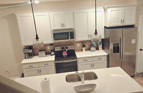 Rochester House | Completely Modern Furnished Private House Near Mayo Clinic