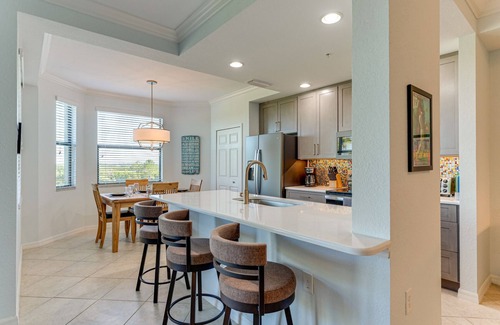 Bradenton Condo | Completely Remodeled in 2022 with Views of the Manatee River