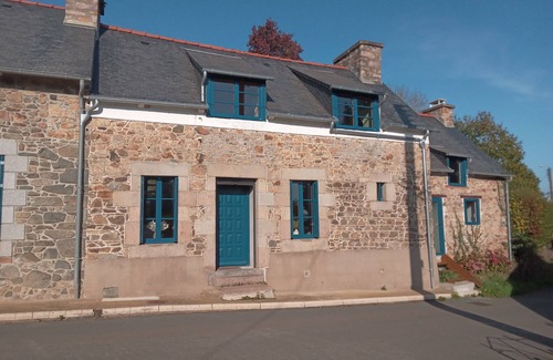 Gommenec'h House | Completely renovated typical Breton house, all comforts, close to the sea
