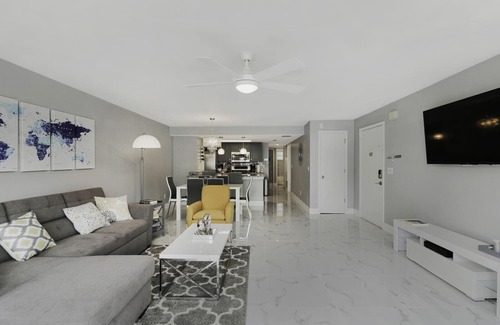 Royal Palm Bay Villa | Completely Renovated 3/2 Close to Disney parks