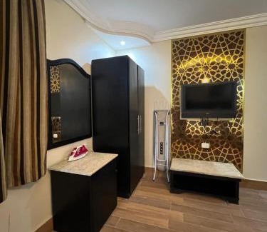 Shurtah al-Dakhlah Hotel | Complex hotel view