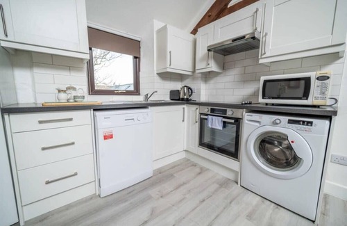 Widemouth Bay House | Complex of 3 Coastal Cottages nr Bude - Sleeps 14