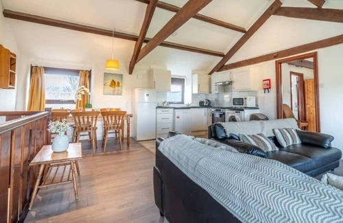Widemouth Bay House | Complex of 3 Coastal Cottages nr Bude - Sleeps 14