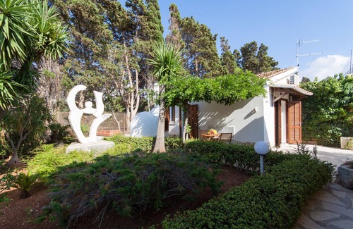 Valderice House | Conchiglia Studio on the beach