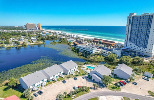 El Centro Beach Condo | Condo ∙ 1 bedroom ∙ 3 guests