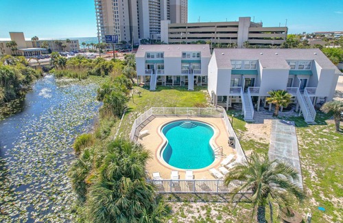 El Centro Beach Condo | Condo ∙ 1 bedroom ∙ 3 guests