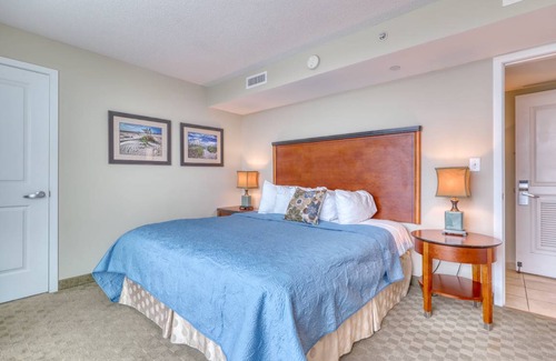 Downtown Myrtle Beach Condo | Condo ∙ 2 bedrooms ∙ 6 guests