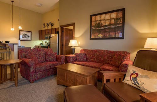 Snowshoe Condo | Condo ∙ 2 bedrooms ∙ 6 guests