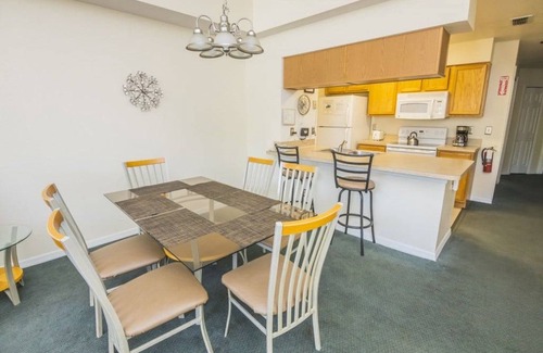 Royal Palm Bay Condo | Condo ∙ 3 bedrooms ∙ 6 guests