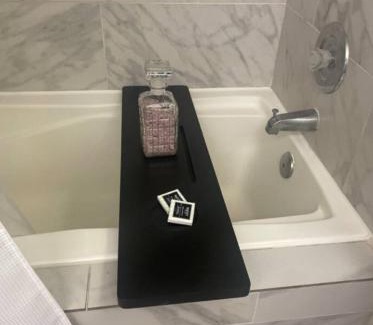 Winchester Apartment | Condo-5 mins to Las Vegas Strip, Free Parking,Gym, In House Laundry