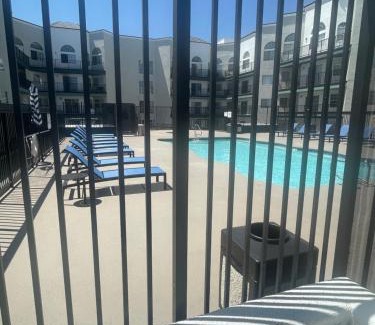 Winchester Apartment | Condo-5 mins to Las Vegas Strip, Free Parking,Gym, In House Laundry