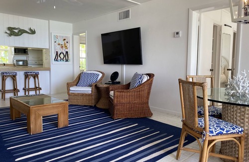Savannah Sound Villa | Condo Directly on Windermere Beach – Pool, Tennis, Gym. REMODEL UNDERWAY!
