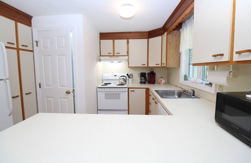 Falmouth Condo | Condo Getaway offering easy access to the Ferries! (2405)