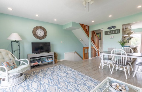 Sea Acres House | Condo located between the ocean and community pool, ideal for small families or couples