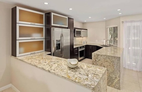 Mission Valley West Condo | Condo near Mission Valley - 2 Bedroom, 2 Bathroom