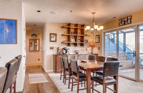 North Park City Condo | Condo w/private hot tub & sauna - 2 blocks to ski lifts