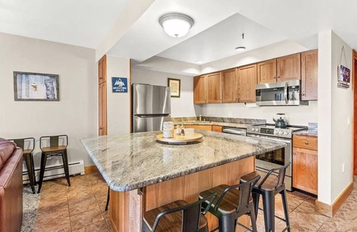 Stratton Mountain Condo | Condo-Walk to Stratton Village-Summer activities