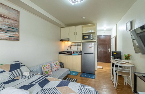 Guadalupe Apartment | Condo WIFI up to 100mbps Pool Netflix&Chill