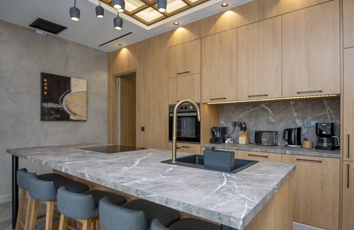 Apollonia Villa | Condo with private pool - 5 minutes from the beach