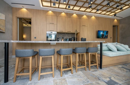 Apollonia Villa | Condo with private pool - 5 minutes from the beach