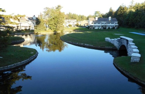 Lenox Condo | Condo with Resort Amenities in Lenox