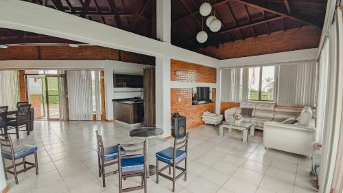 Pereira House | Condominio la Castilla en Cerritos