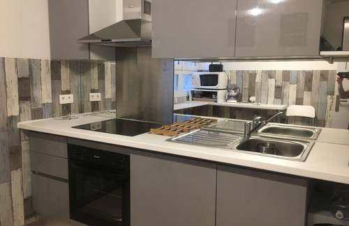 Faubourg Condo | Condominium housing. Park near city center