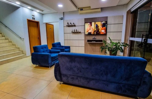Capitao Leonidas Marques Hotel | Conforto Plaza Hotel