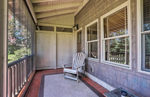 Conneaut Lakeshore House | Conneaut Lake Home with Yard, half Mi to BeachandPark