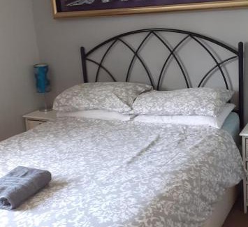 Cannards Grave House | Constantine Court Homestay