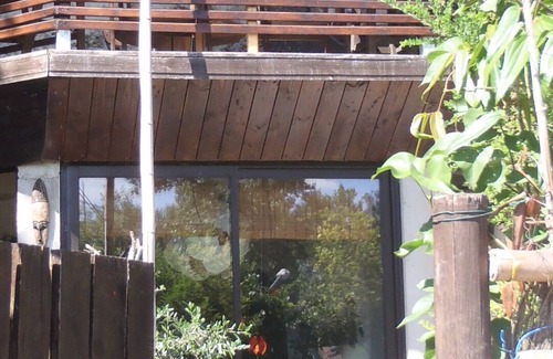 Saint-Etienne-de-Chigny House | contemporary cave house