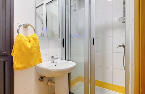 St. Andrew's Apartment | Contemporary 1 Bedroom Gem in Swieqi