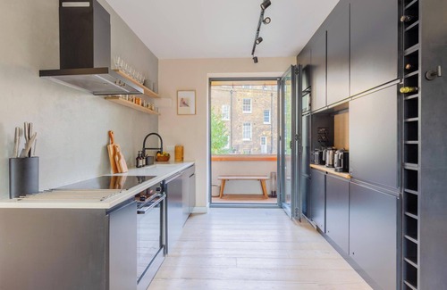 Finsbury Apartment | Contemporary 1BR Flat | Heart of Angel