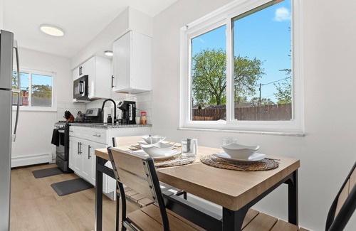 Mount Clemens Apartment | Contemporary 1BR, Fast WiFi, Pet-Friendly