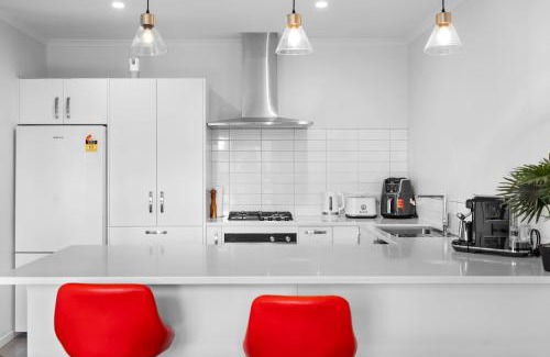 Frankton Apartment | Contemporary 3 Bed Townhouse Near CBD & Hospital