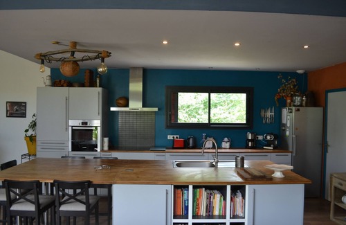 Esclauzels House | Contemporary and ecological wooden house near the Lot valley