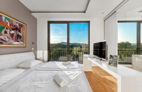 Maribor Apartment | Contemporary apartment with rooftop terrace in Maribor