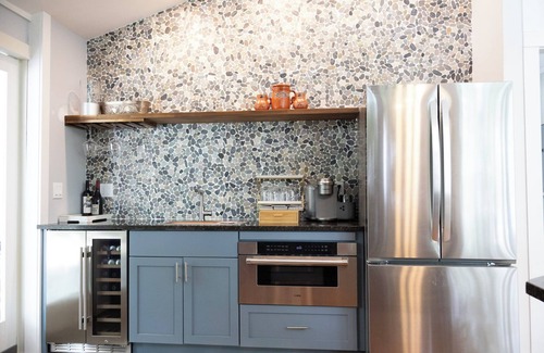 Lansing House | Contemporary Cayuga Lakehouse 3BR/3BA/Sleeps 9