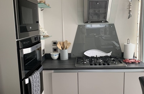 New Forest District Cabin | contemporary clift top lodge close to the beach