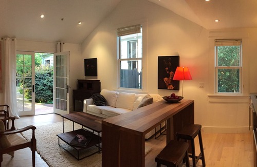 Healdsburg Cottage | Contemporary Designer Cottage, Garden View, 3 Blocks From From The Plaza