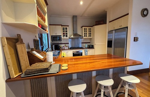 Mentone House | Contemporary & Elegant 1920's Period Home