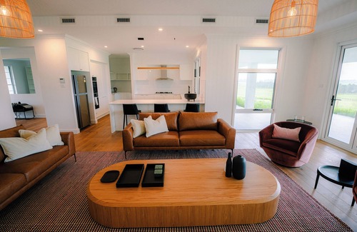 Hinton House | CONTEMPORARY FARMSTAY IN THE HUNTER VALLEY