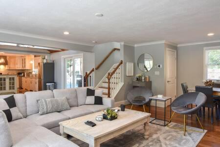 Osterville House | Contemporary Gem with Private Pool